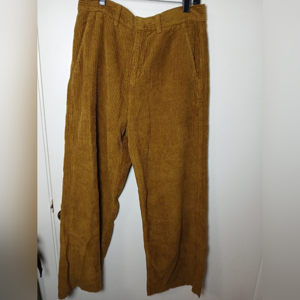 BDG Urban Outfitters Women's Yellow Corduroy Pants Size M Cropped Raw Hem